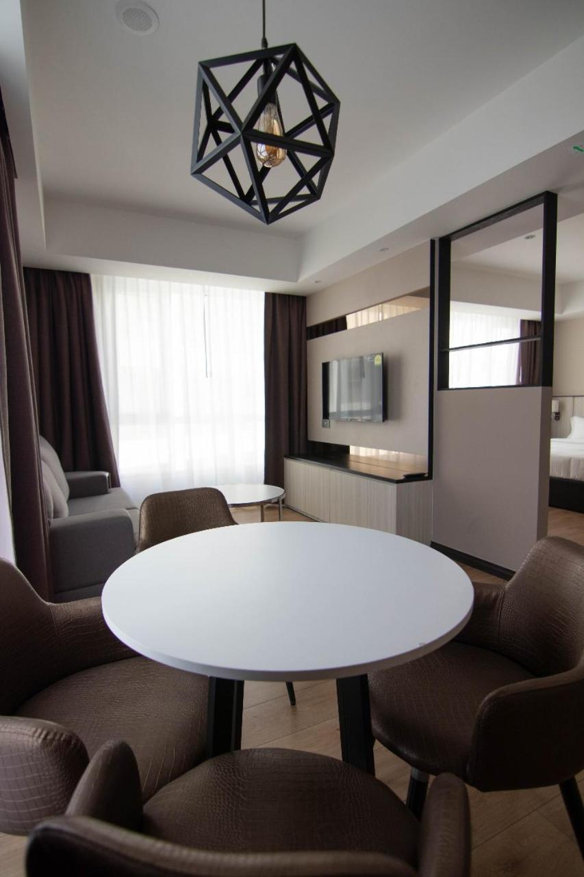 Higher Hotel Bandar Seri Begavan Dış mekan fotoğraf