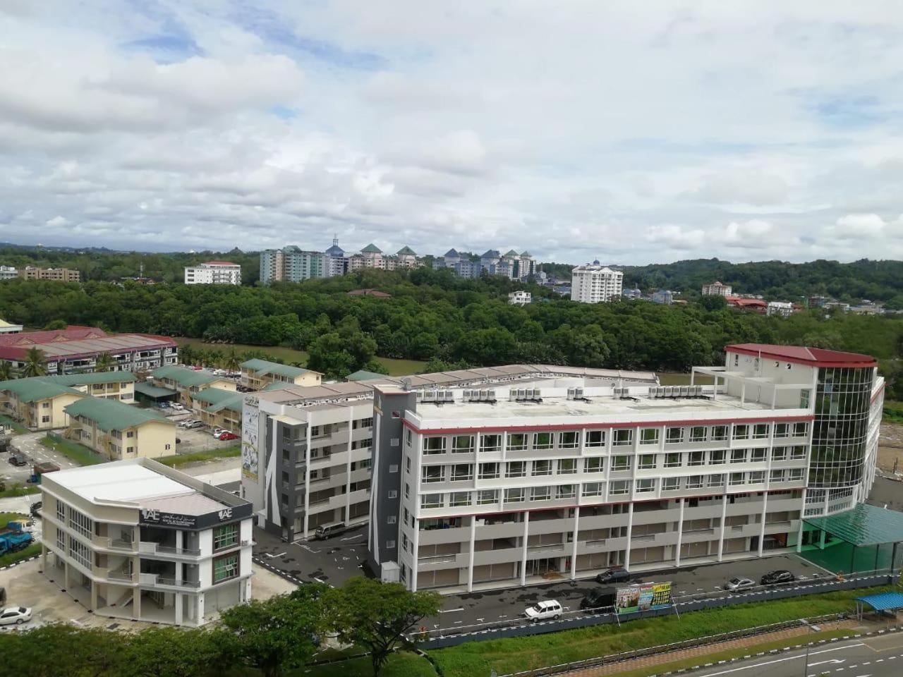Higher Hotel Bandar Seri Begavan Dış mekan fotoğraf