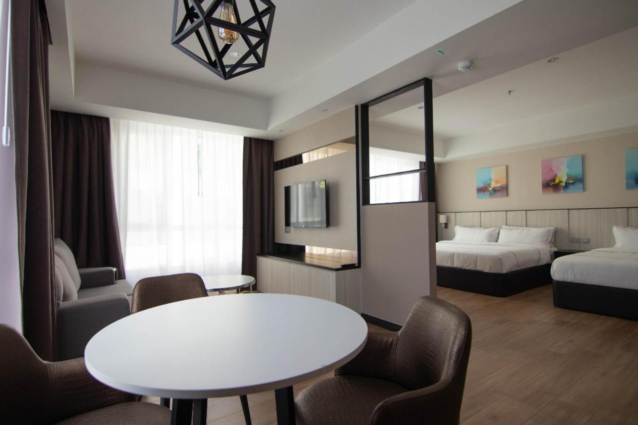 Higher Hotel Bandar Seri Begavan Dış mekan fotoğraf