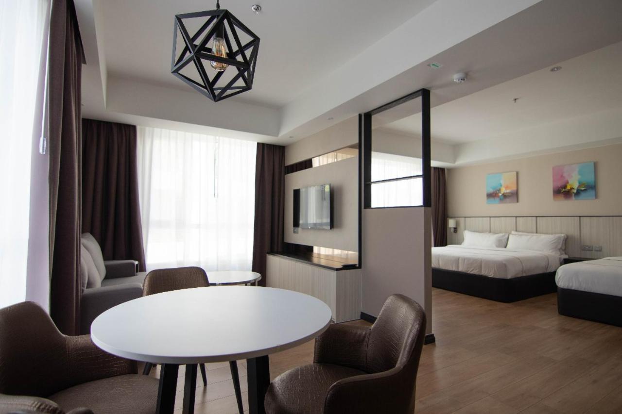 Higher Hotel Bandar Seri Begavan Dış mekan fotoğraf