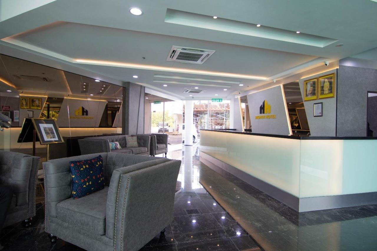 Higher Hotel Bandar Seri Begavan Dış mekan fotoğraf