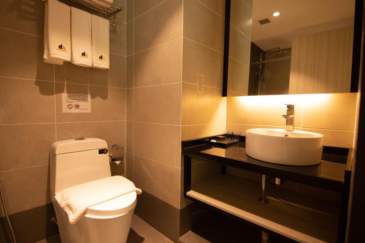Higher Hotel Bandar Seri Begavan Dış mekan fotoğraf